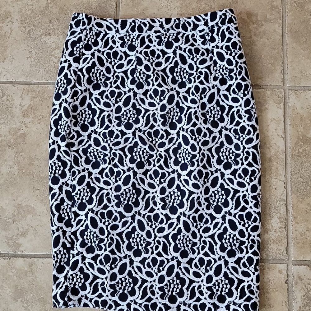 Navy Eva Mendes Floral Skirt